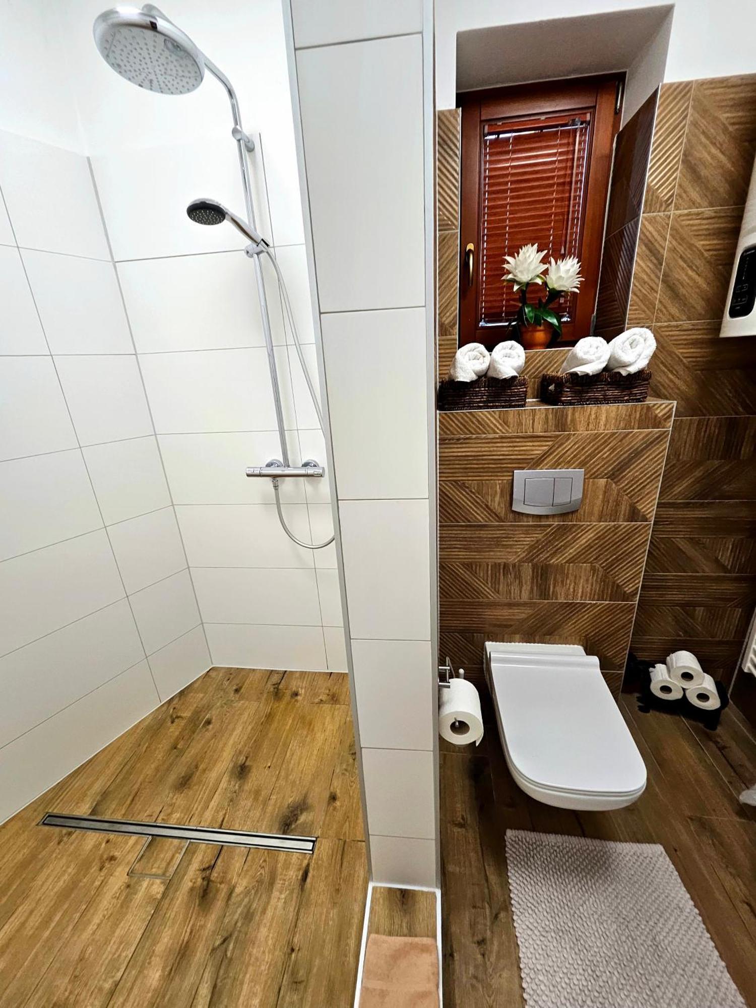 Apartament Z Widokiem Na Gory - Split Ac, Private Terrace, Private Parking Koscielisko Exterior photo